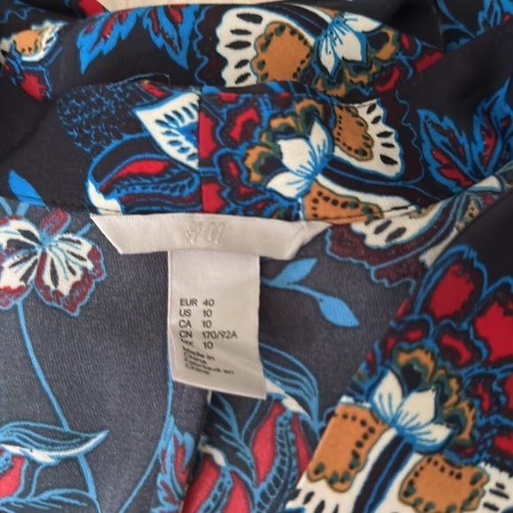 H&M - Picture 4 of 5